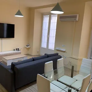 apartamentos-marin-garcia-centro-historico.hotelsinnerja.org/